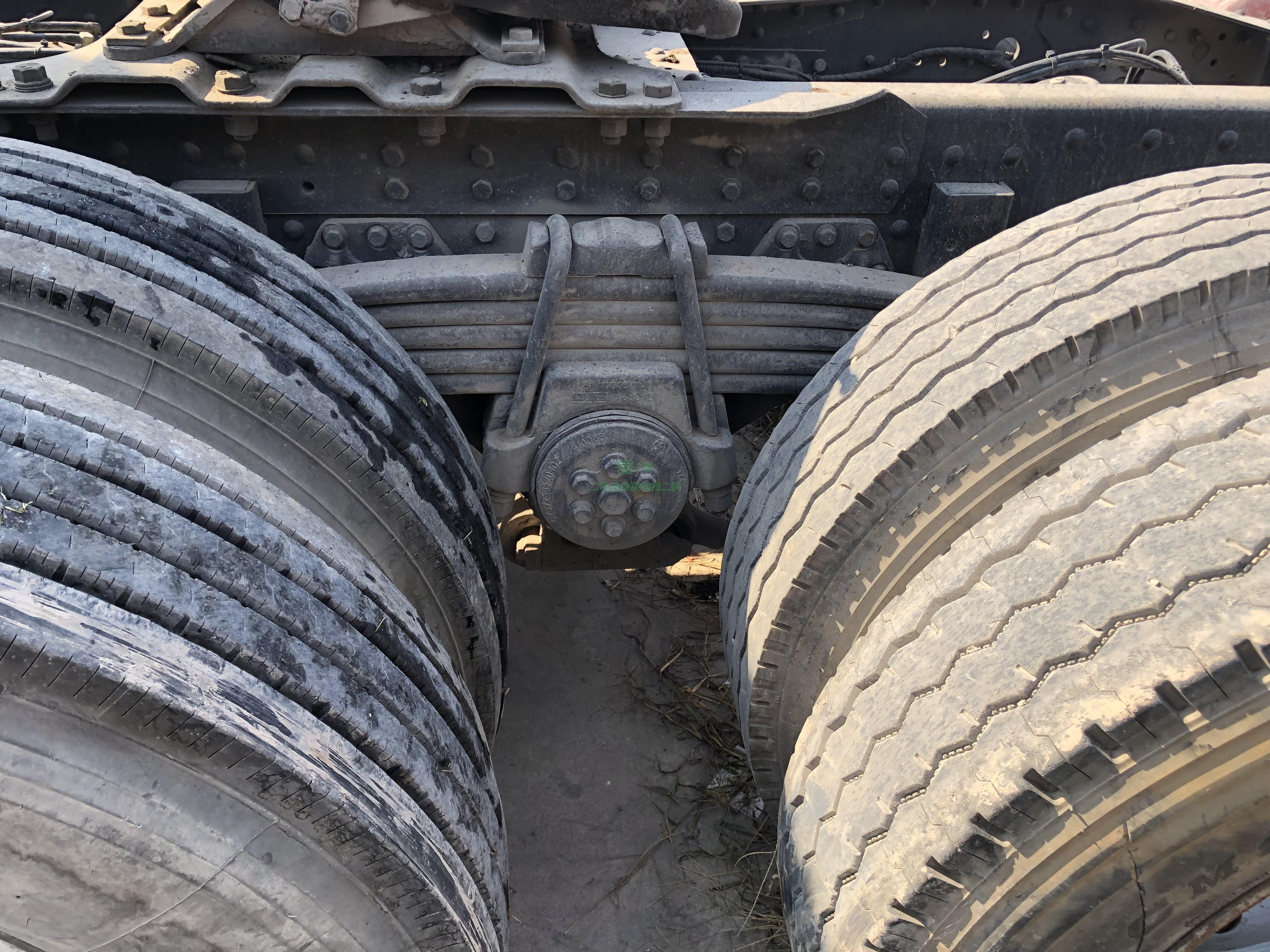 急售個人一手車陜汽德龍二手牽引車雙驅國五430馬力