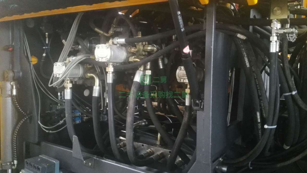 二手再制造952水穩攤鋪機，媲美新機