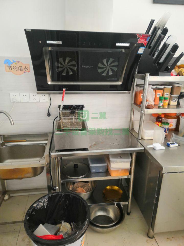 急售9成新奶茶店全套設備，還有材料一整套廣東省東莞市