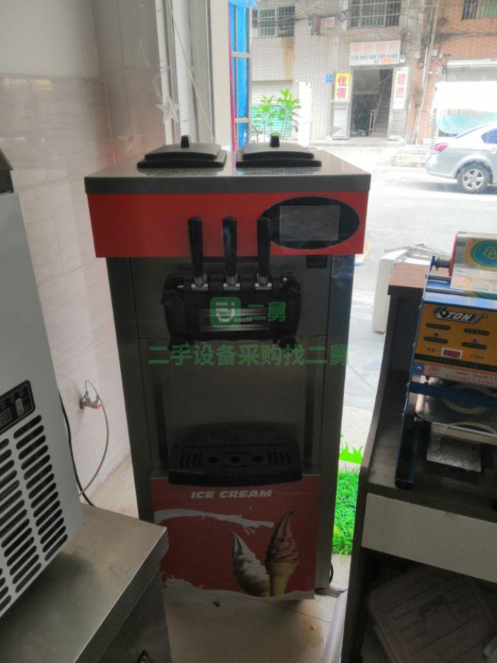 急售9成新奶茶店全套設備，還有材料一整套廣東省東莞市