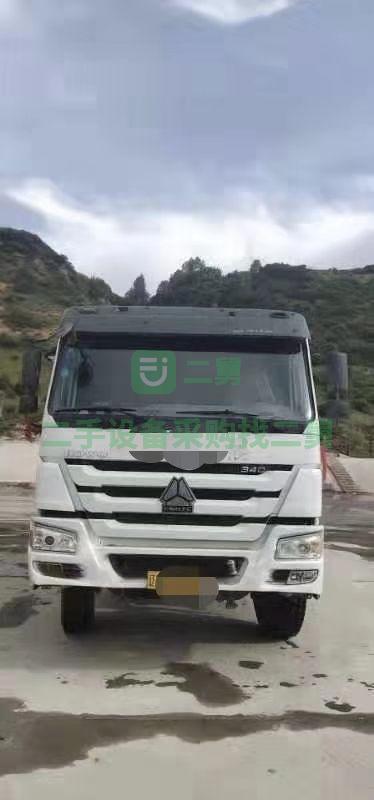低價(jià)轉(zhuǎn)讓17年國四豪沃大12攪拌車