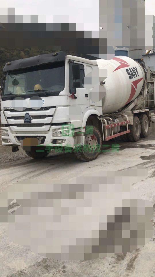 低價(jià)轉(zhuǎn)讓17年國四豪沃大12攪拌車