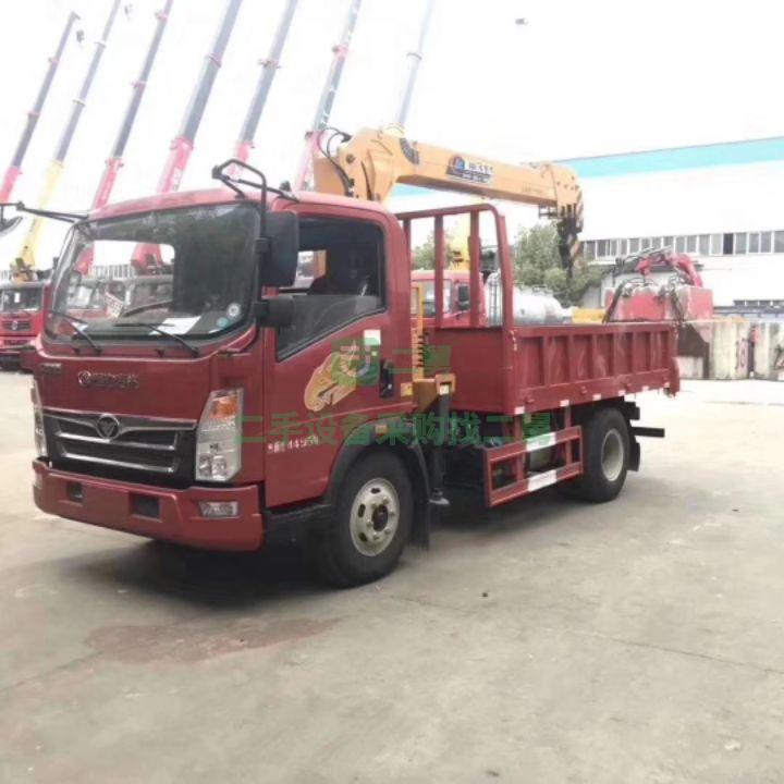 急售9成新二手藍牌隨車吊包上戶重汽豪曼SQS125-4湖北省