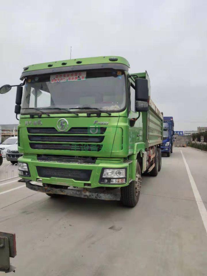急售9成新二手豪沃自卸車375馬力，內徑6.2米，高1.5米