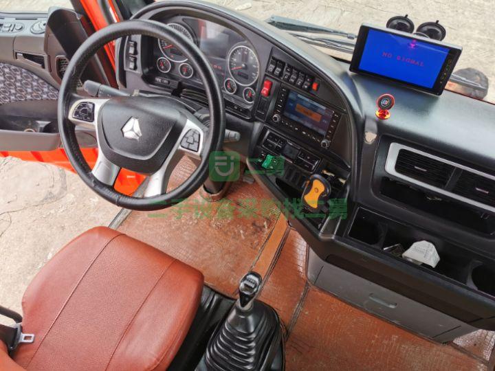 急售9成新二手牽引車 汕德卡CH7中國重汽 汕德卡 CH7C