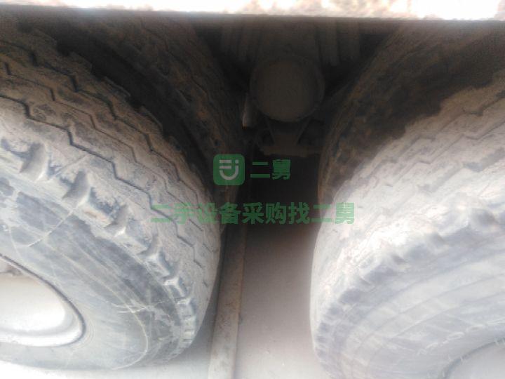 急售7成新個(gè)人混泥土攪拌車豪沃混泥土攪拌車大12方混泥土攪拌