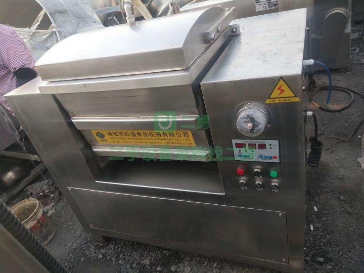 急售9成新拌餡機100升，200升真空拌餡機熱銷