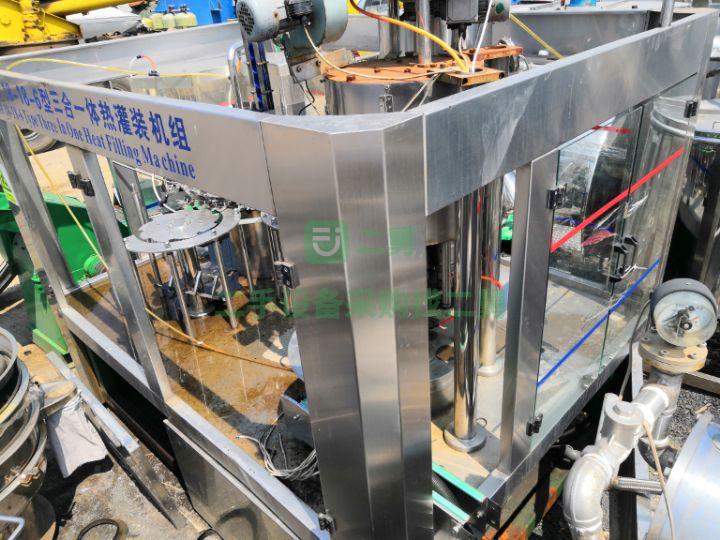 急售9成新灌裝設備三合一灌裝機 熱銷待售