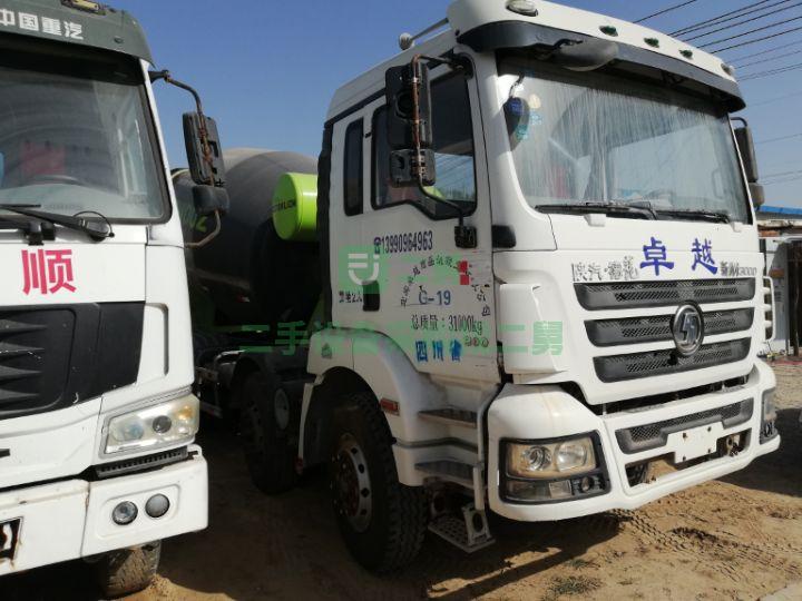 急售9成新輕量化混凝土攪拌罐車(chē)17年德龍輕量化10方罐德龍