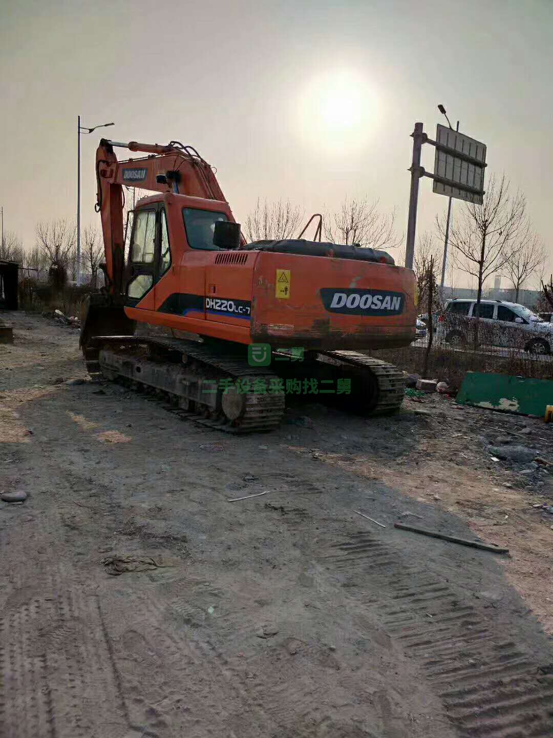 斗山220-7工地純土方車，價格合適，車況一流，二手挖掘機