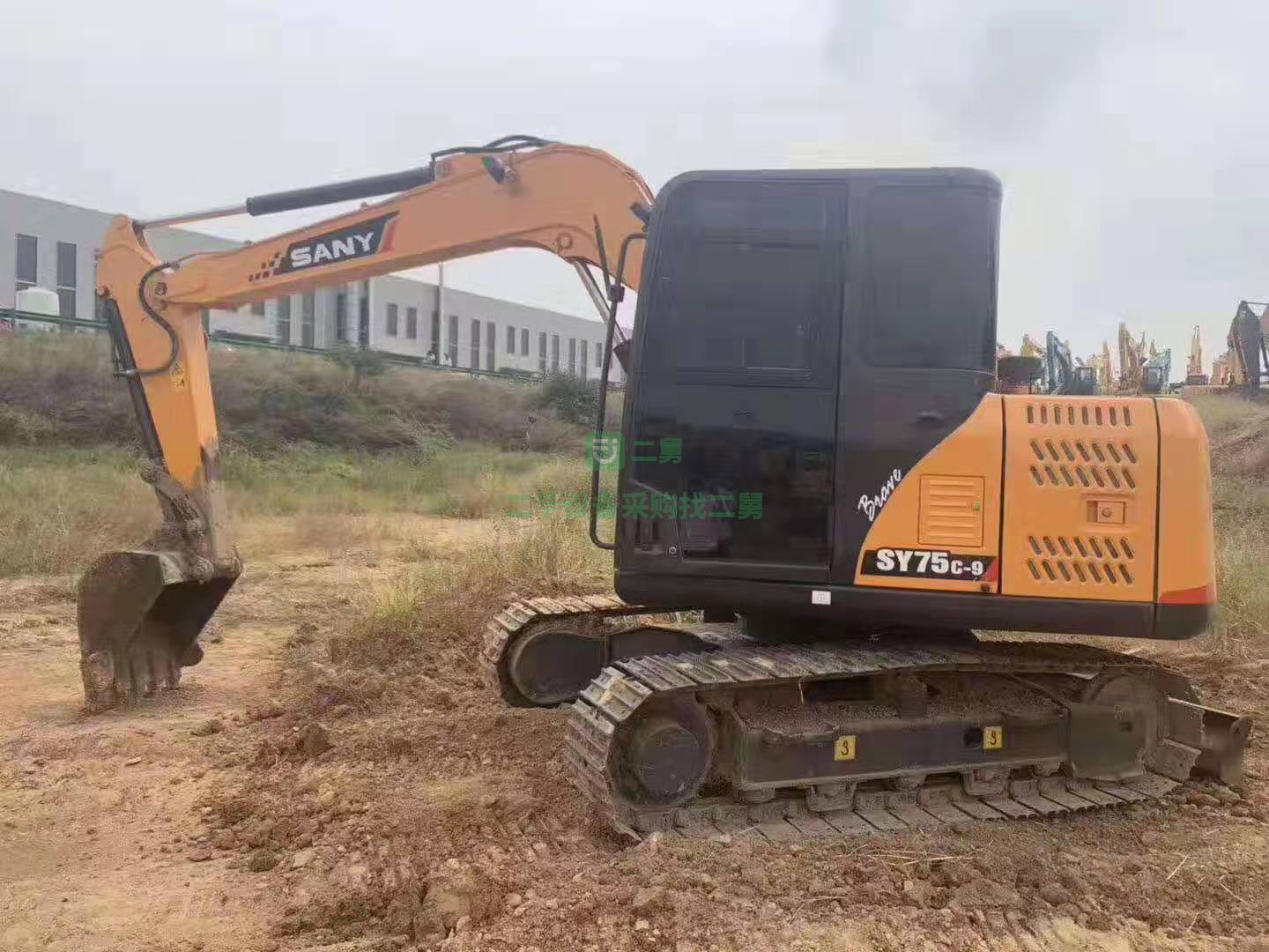 9成新三一75-9工地一手車，價格合適，車況一流，二手挖掘機