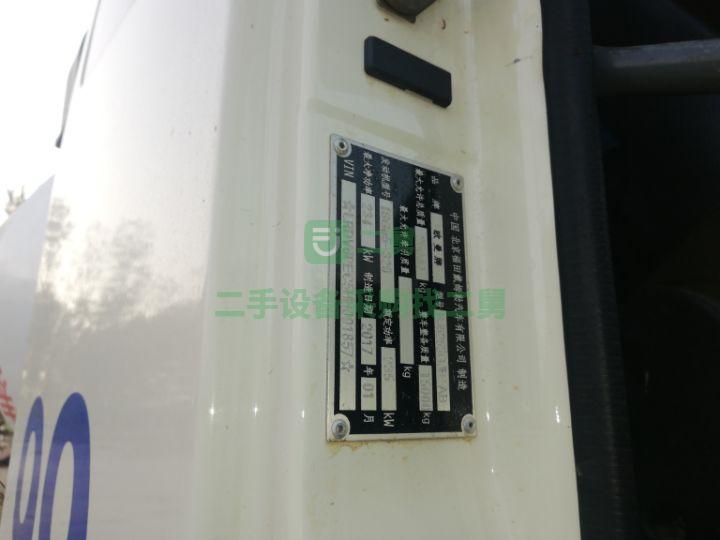 出售17年歐曼國五大12方320馬力攪拌車