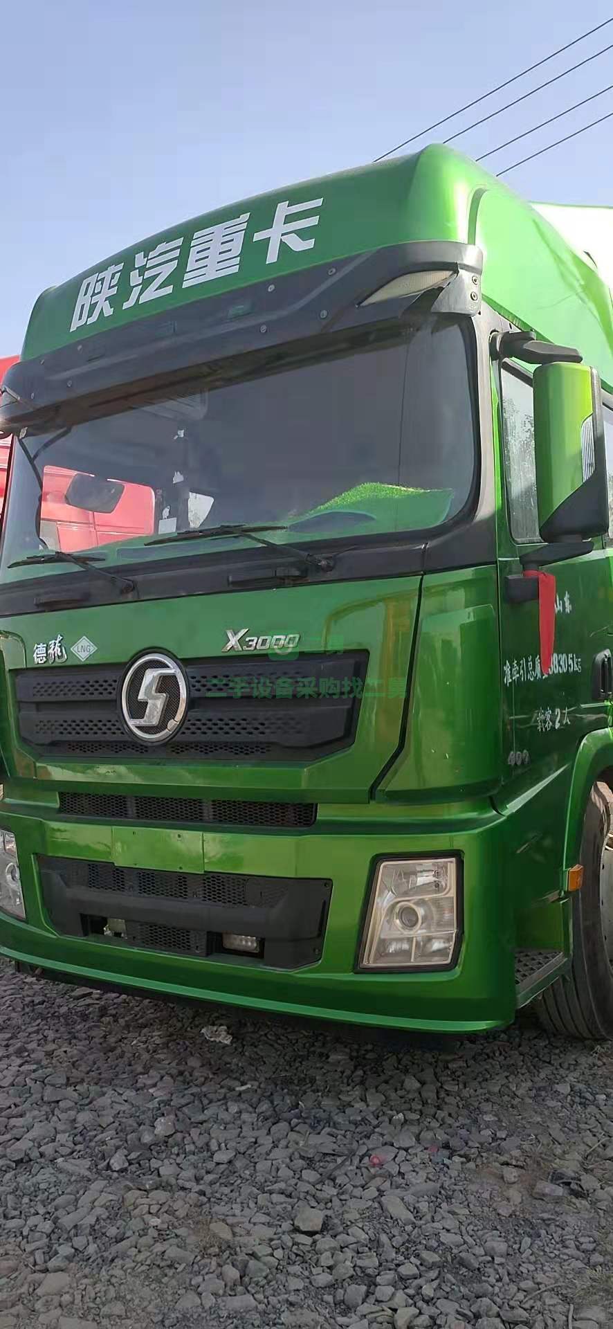 急售9成新牽引車德龍燒氣的山東省濟寧市