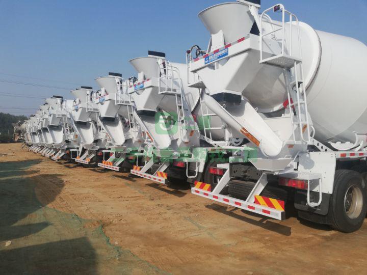 杉德卡輕量化攪拌車