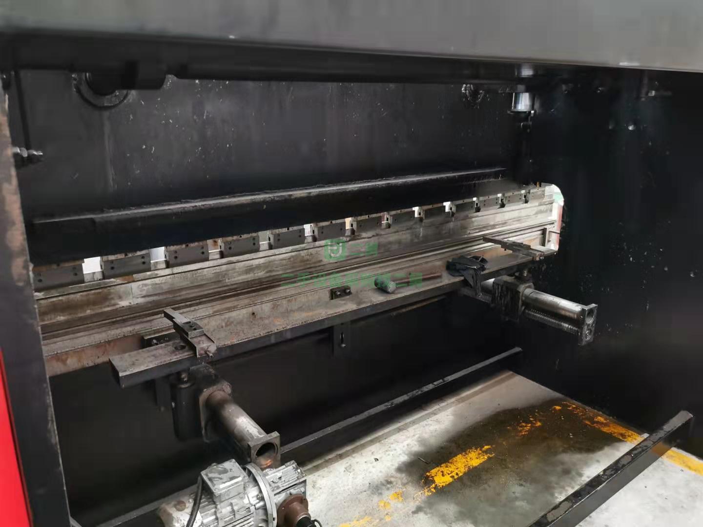 宏力100t3200折彎機出售