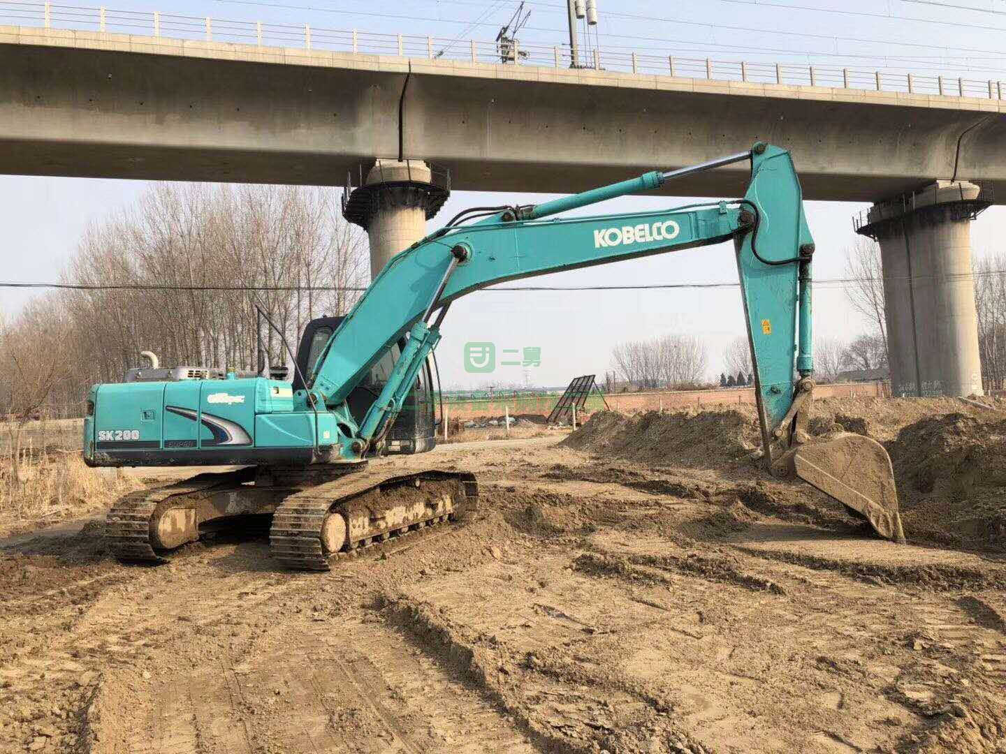 性能小飛機,裝車能手,二手挖掘機 品牌:神鋼;設備型號:神鋼200-8(超8