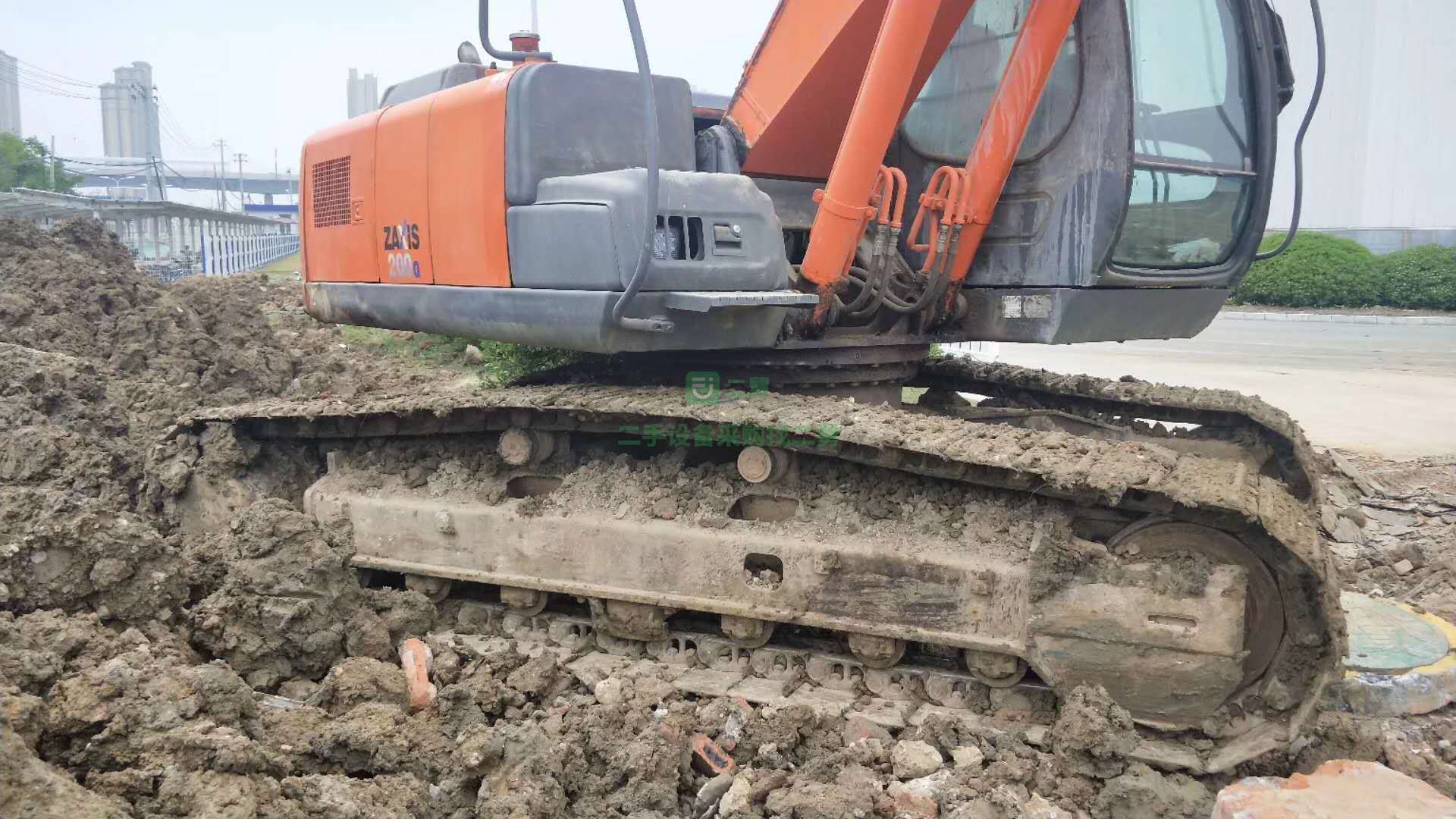 日立200-3G純土方車，低價急售，二手挖掘機