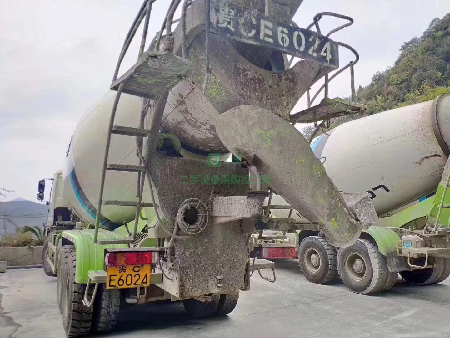 轉(zhuǎn)讓二手的福田歐曼375攪拌車