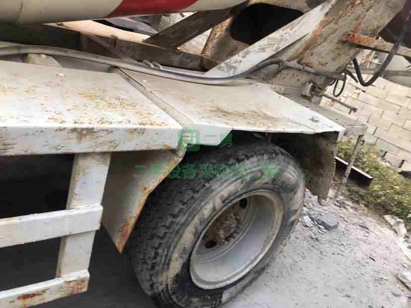 轉讓8成新混泥土攪拌車時代東風廣西壯族自治區-防城港市