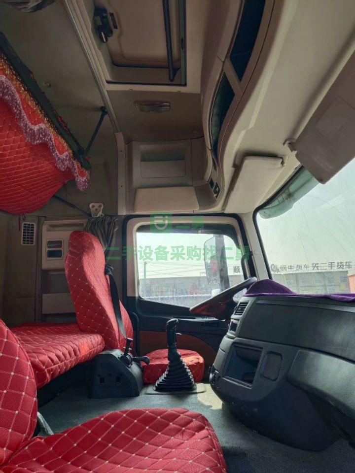 急售9成新歐曼輕體牽引車420馬力雙驅
