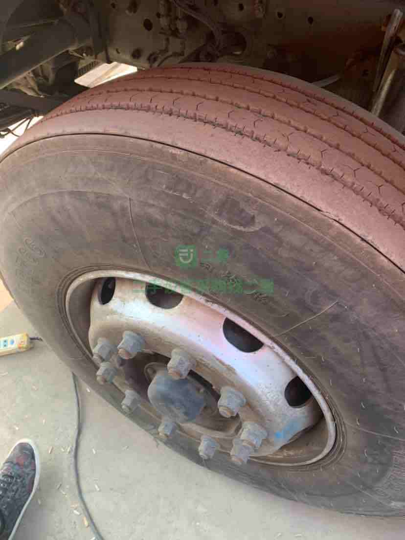出售二手八成新的的德隆m3000牽引車