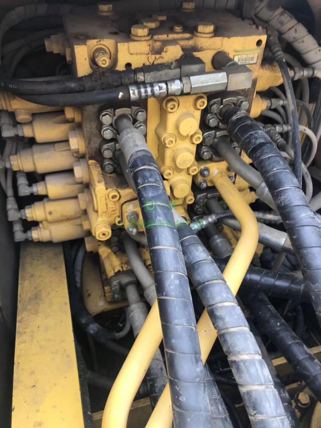 精品小松200-8，工地一手土方車，車況完美，二手挖掘機