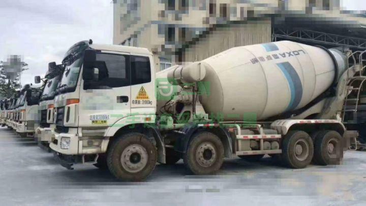 急售9成新輕量化攪拌車，12方歐曼雷薩L9