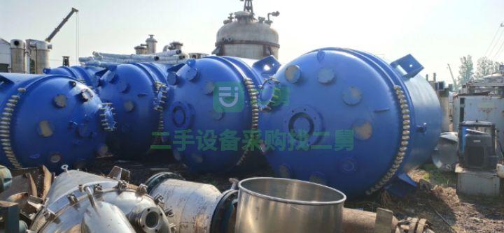急售9成新搪瓷反應釜志浩3000升全新反應釜山東省濟寧市