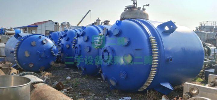 急售9成新搪瓷反應釜志浩3000升全新反應釜山東省濟寧市