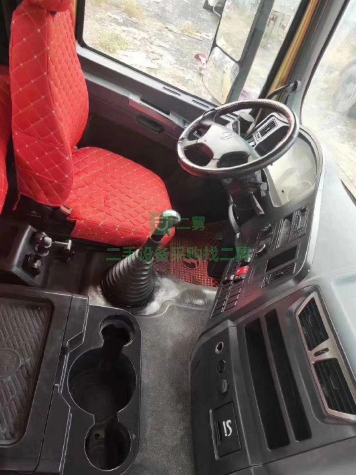 27臺德龍牽引車低價出售