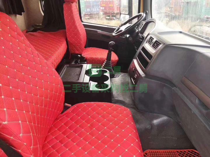 27臺德龍牽引車低價出售