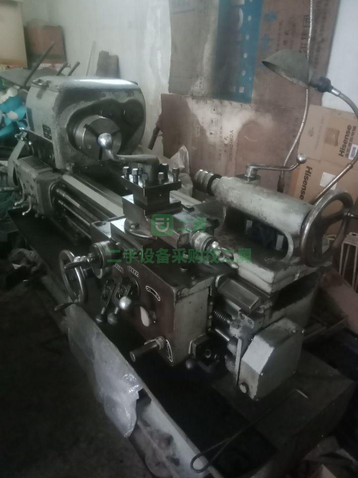 出售二手的8成新臥式車床C6136A