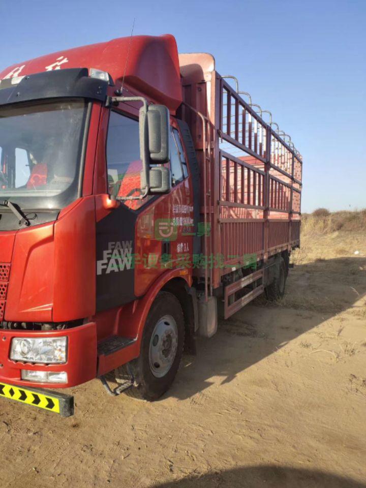 9成新載貨車解放6.8米貨車6缸220馬力河北省石家莊市