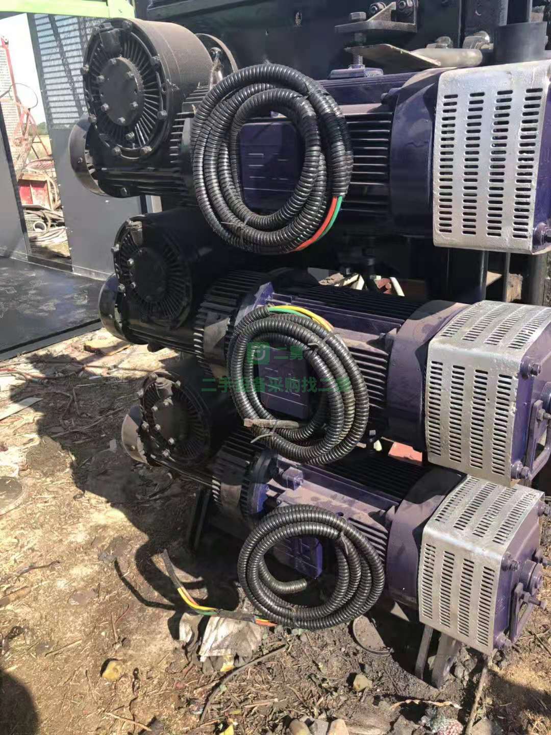 急售9成新施工電梯中聯(lián)陜西省西安市