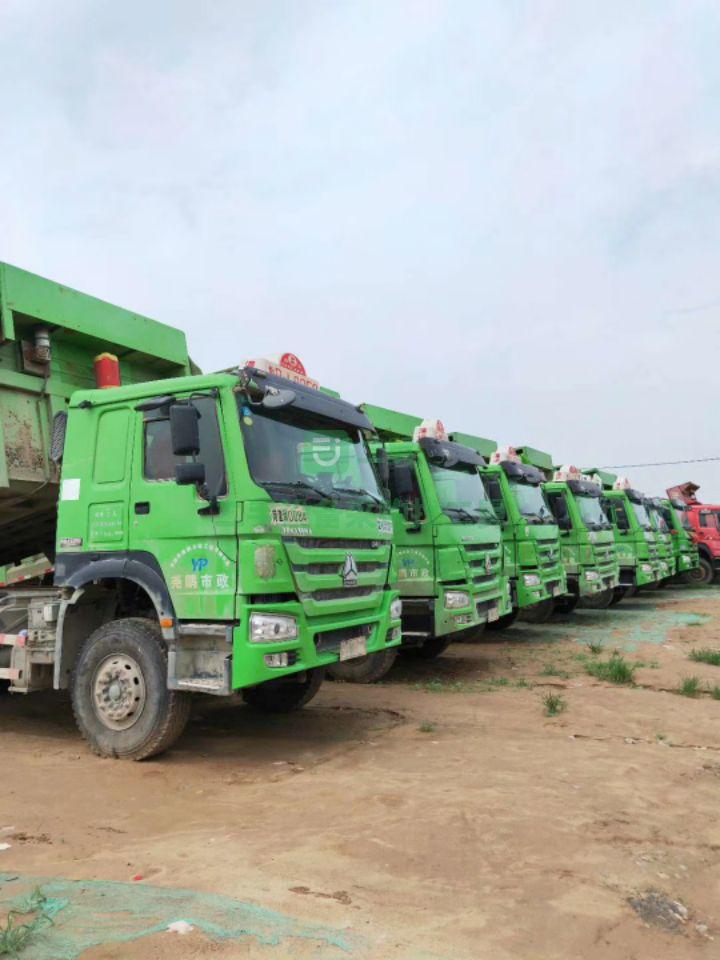 17年豪沃后八輪自卸車。5*8大箱手續齊全，可以分期付款