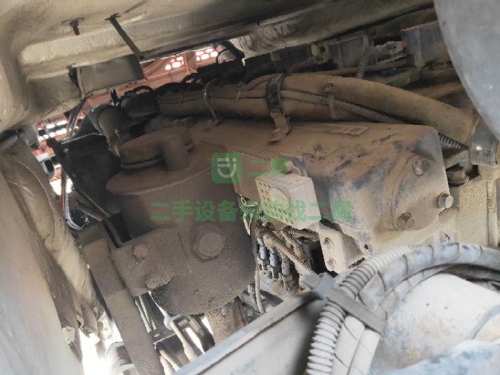 出售二手牽引車 18年5月份解放JH6 430馬力LNG車