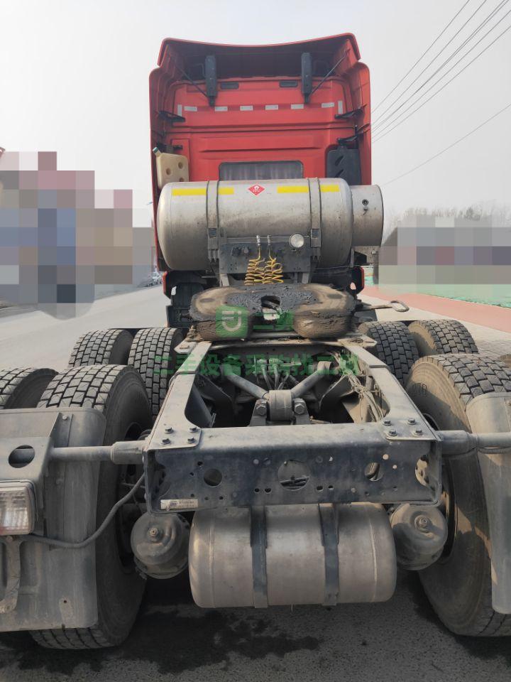 出售二手牽引車 18年5月份解放JH6 430馬力LNG車