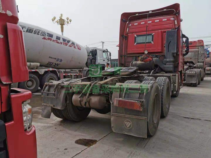 急售9成新二手福田歐曼牽引車 雙驅(qū)輕體 手續(xù)齊全包提檔過(guò)戶