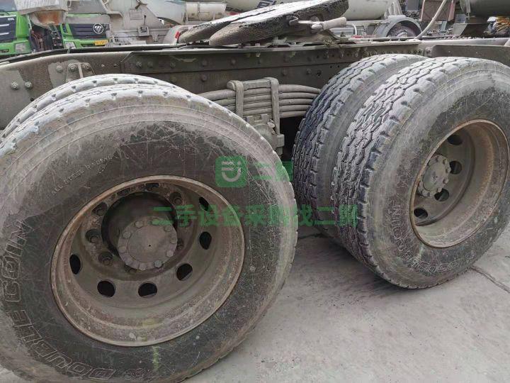 急售9成新二手福田歐曼牽引車 雙驅(qū)輕體 手續(xù)齊全包提檔過(guò)戶