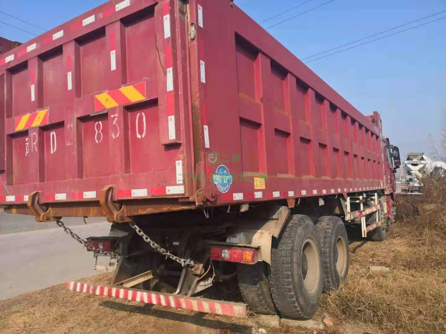 急售9成新自卸車德龍8.6米山東省濟寧市