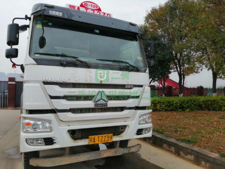 出售二手的九成新的豪沃大20方攪拌車