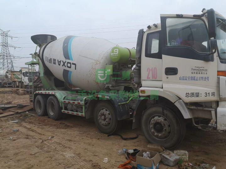 17年歐曼輕量化標(biāo)準(zhǔn)版 攪拌車 20臺已全部到家 手續(xù)齊全