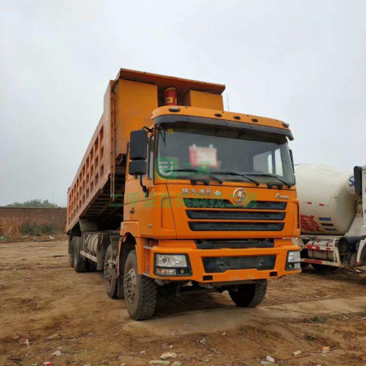19年德龍天然氣（LNG）前四后八自卸，國五全手續，車況精品