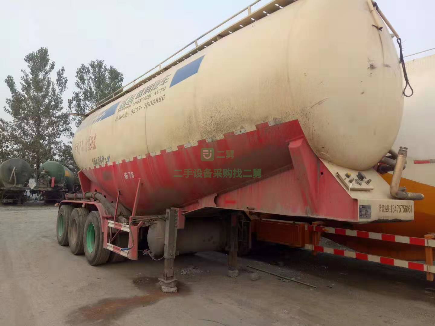 急售9成新水泥罐車33-66立方山東省濟寧市