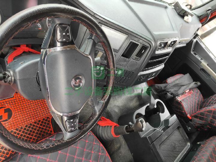 出售二手牽引車18年11月份德龍550馬力輕體 支持分期付款