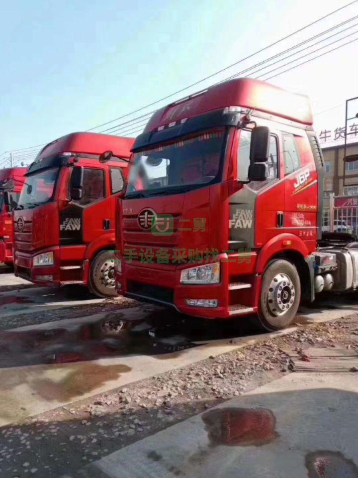 剛剛到家一對雙胞胎牽引車，17年11月解放J6P領航版，500馬力