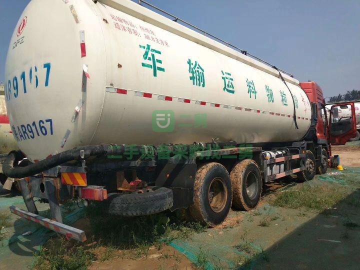 天龍前四后八散裝水泥罐車雷諾350，17年1月份國四，輕型版，