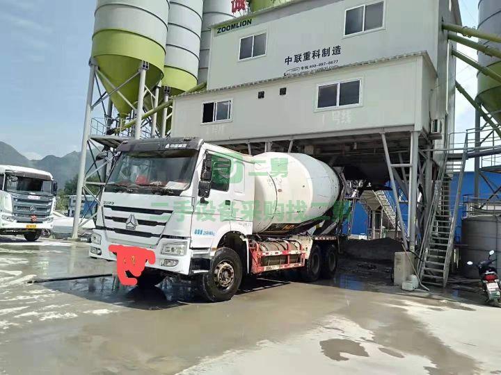 國四豪沃攪拌車宏達上裝大14方