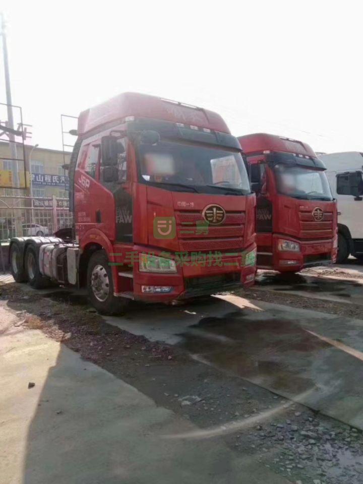 剛剛到家一對雙胞胎牽引車，17年11月解放J6P領航版，500馬力