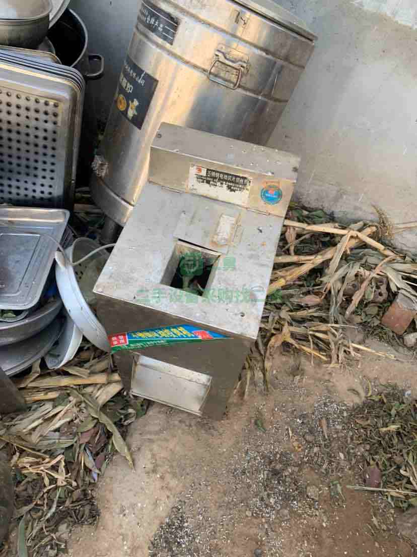 急售8成新二手廚具，饅頭機，電餅鐺，冰箱，冰柜，煤氣灶，煮面桶，消毒柜，土豆削皮機，絞肉機，保鮮柜內蒙古自治區-包頭市